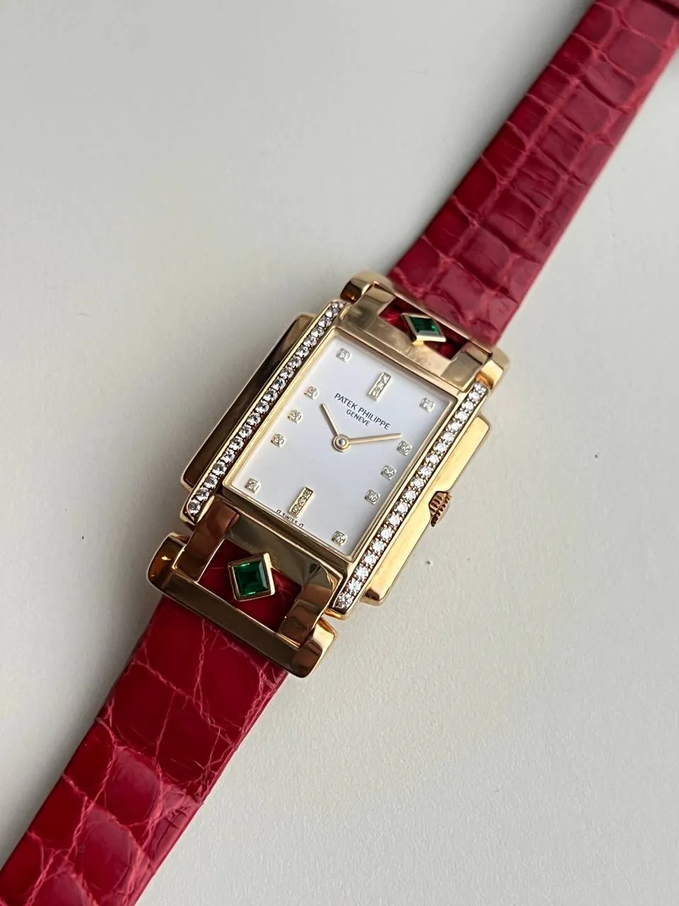 Patek Philippe Ladies Gondolo 4844 – 5