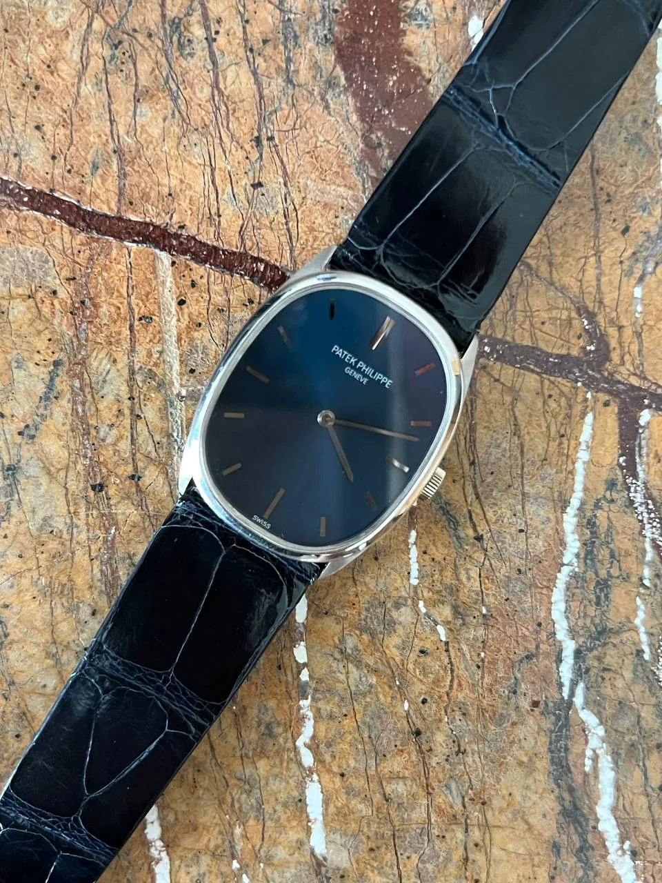 Patek Philippe Golden Ellipse 3546 – 2