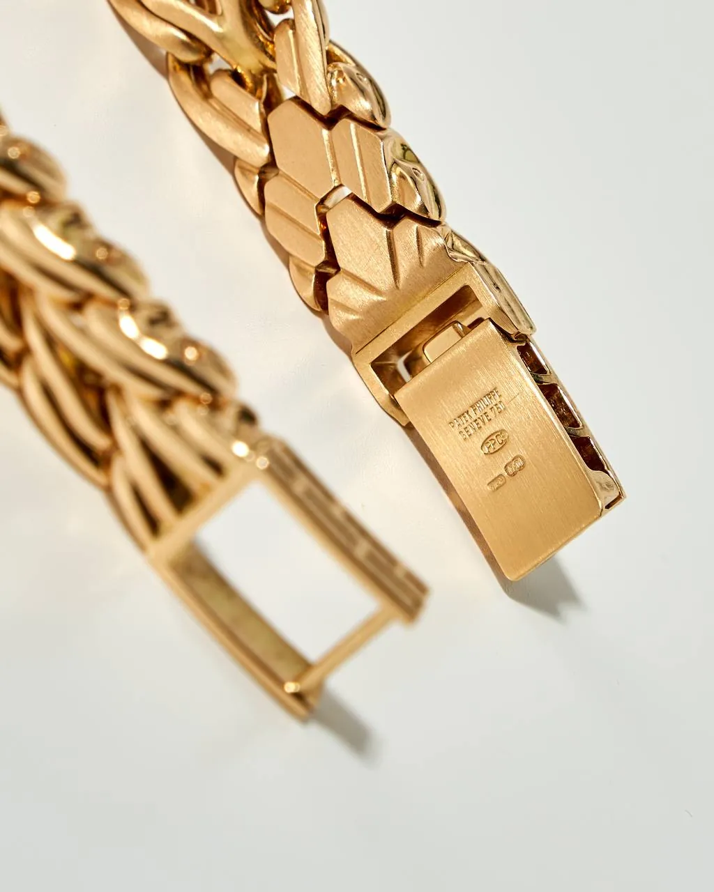 Patek Philippe La Flamme 4835 – 9