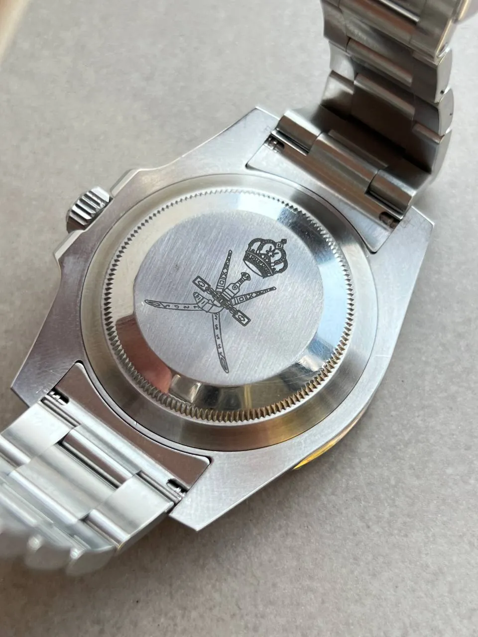 Rolex Submariner Date Hulk 116610LV 40mm Sultan of Oman Khanjar – 3