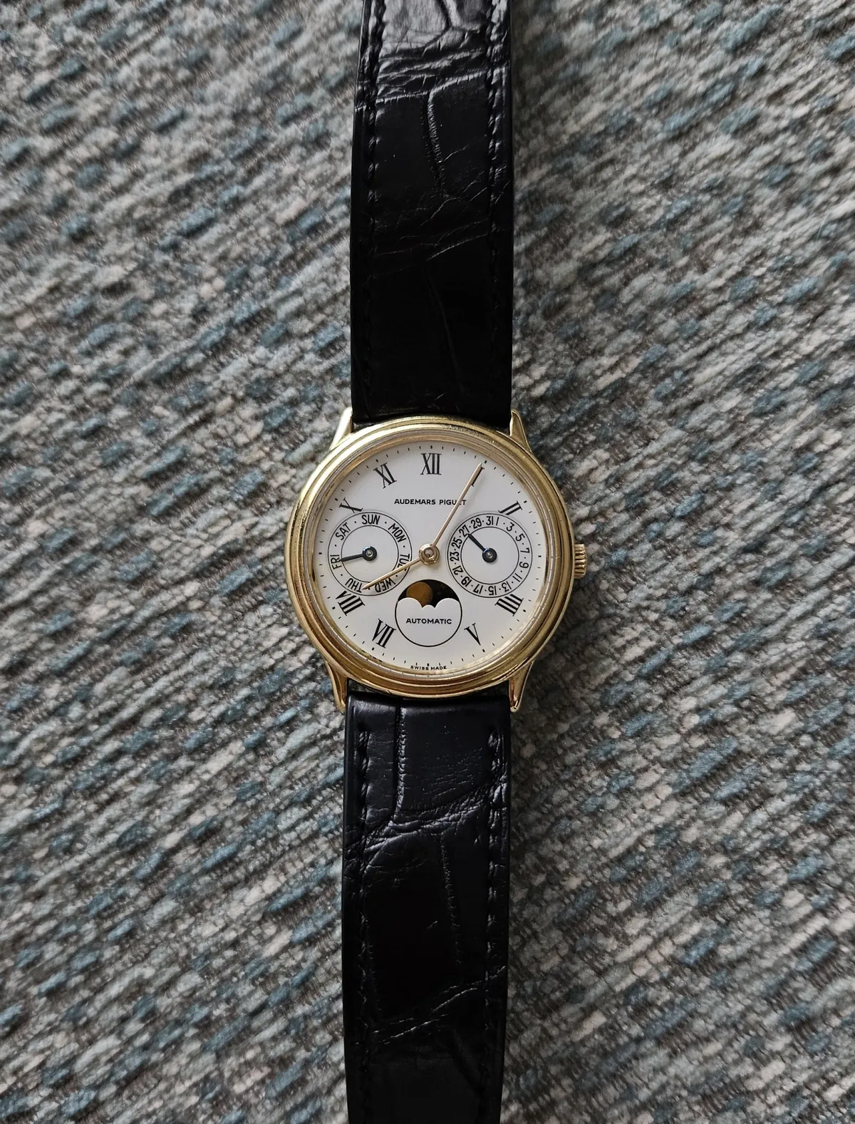Audemars Piguet Day-Date Moonphase 25589 – 2