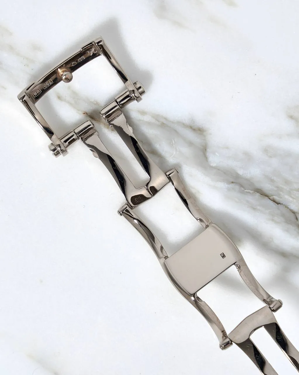 UN Tourbillon the Freak I White Gold – 8