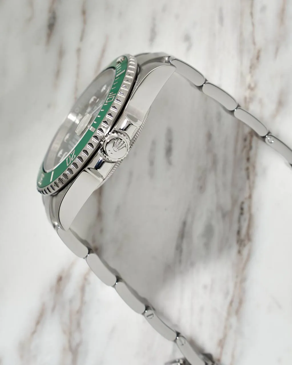 Rolex Submariner Date Hulk 40mm 116610LV – 10