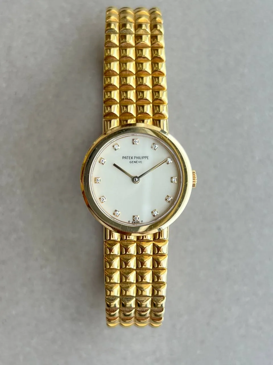 Patek Philippe Calatrava Diamond Dial Ladies 4747 – 3