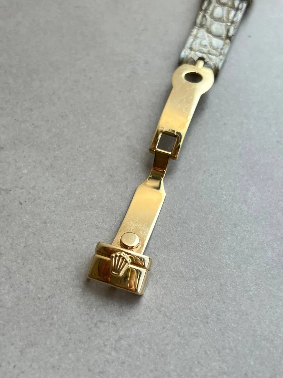 Rolex Cellini 5222 Lapis Lazuli Dial Diamond Bezel – 5