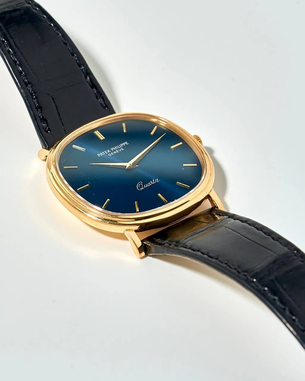 Patek Philippe Golden Ellipse 3879 – 8