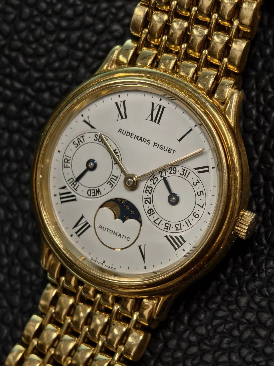 Audemars Piguet Day-Date Moonphase 25589 – 8