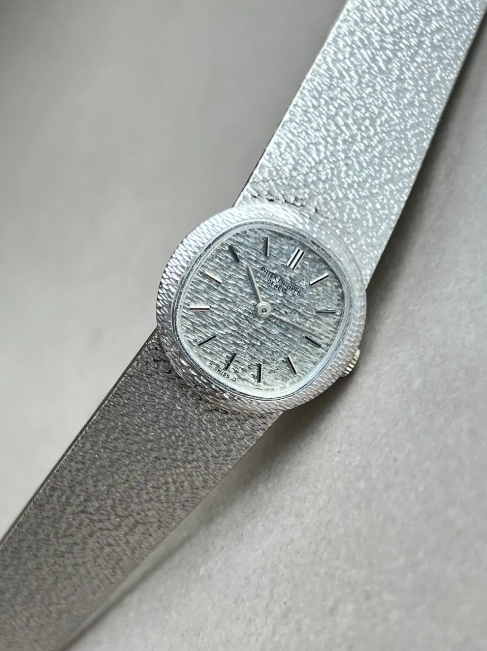 Patek Philippe Golden Ellipse White Gold 4139 – 4
