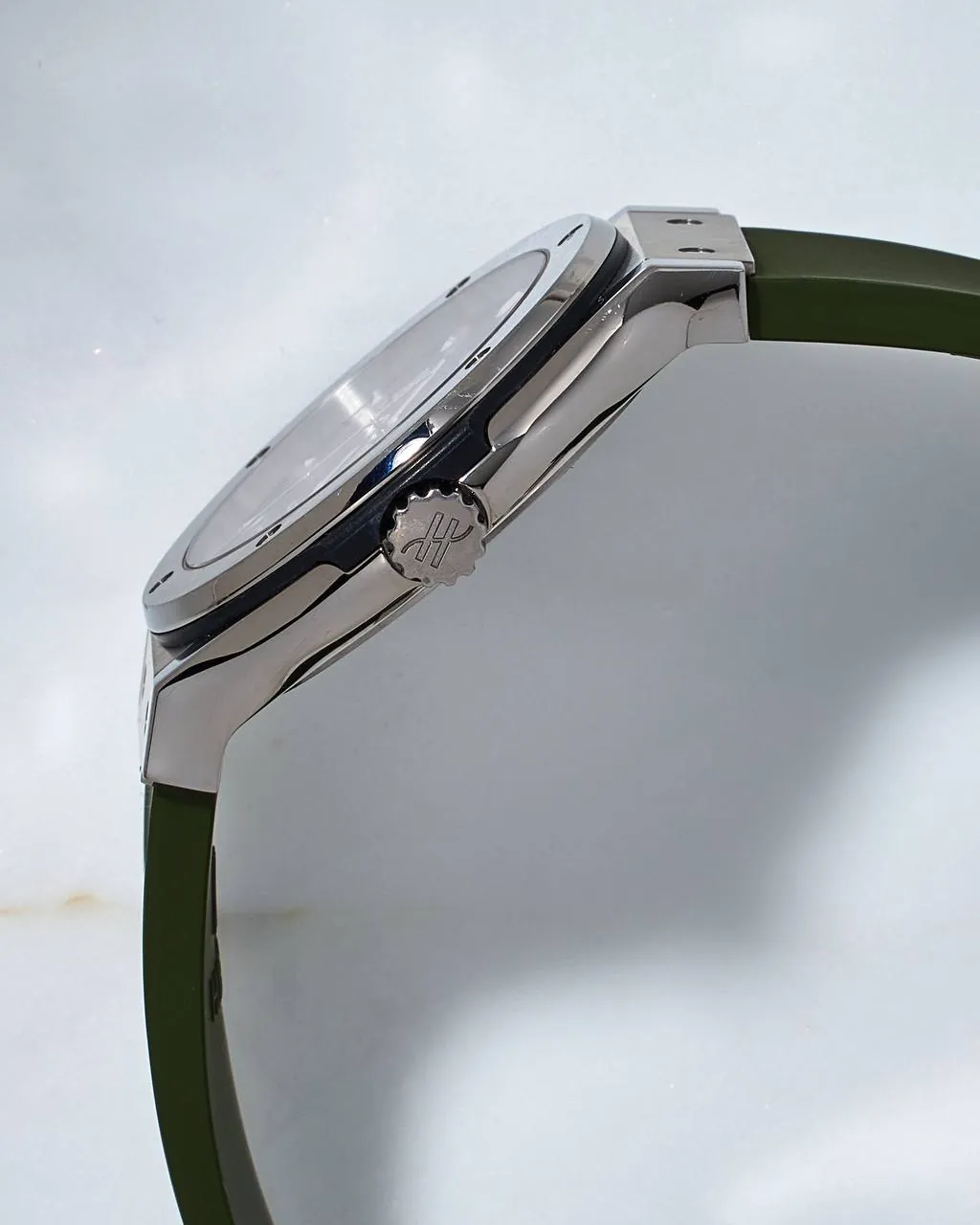Hublot Classic Fusion Green Titanium 42mm – 8