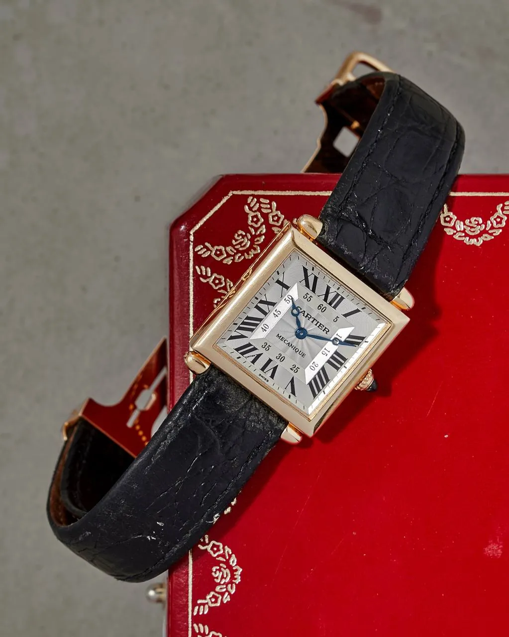 Cartier Tank Obus 2380 – 8
