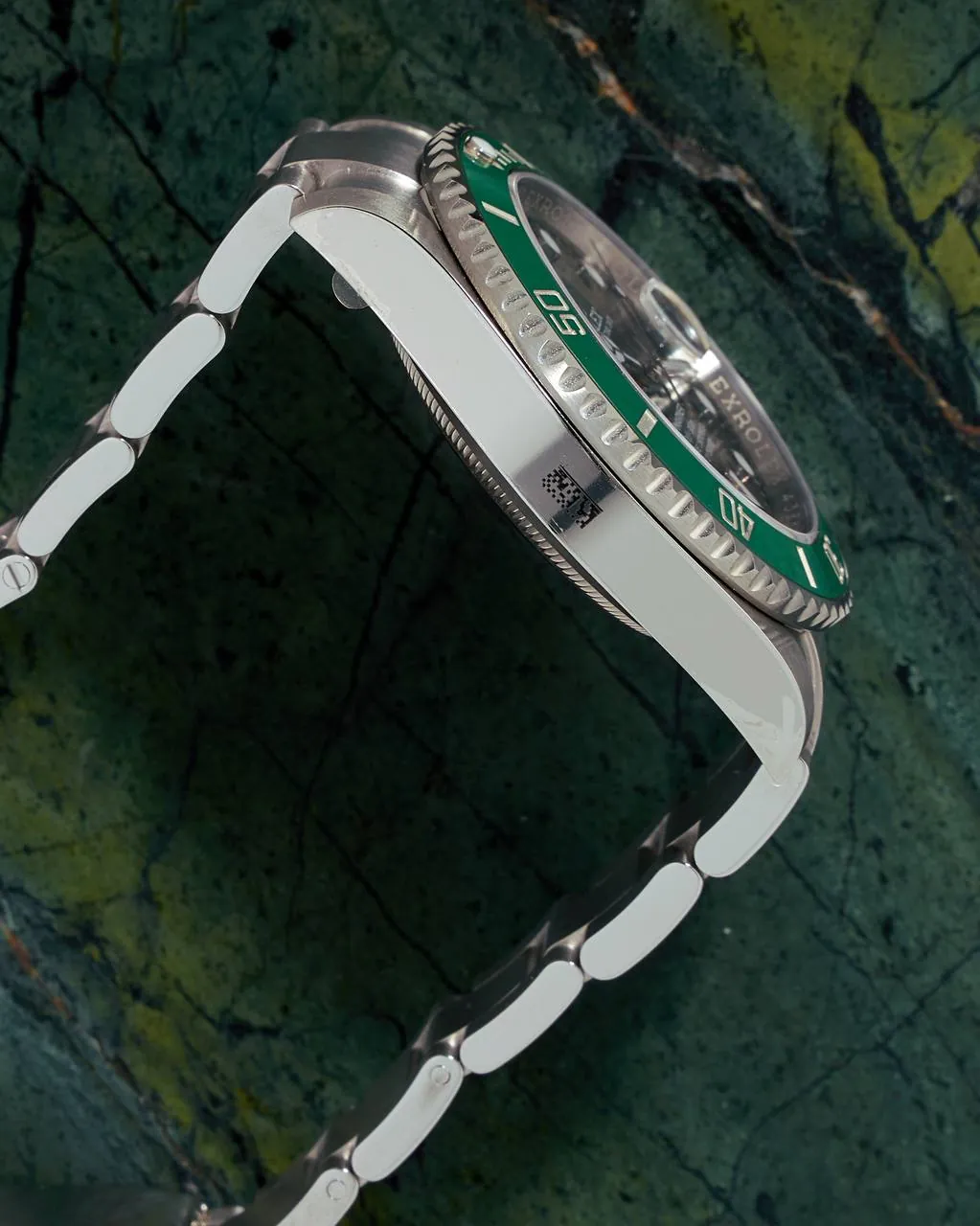 Rolex Submariner Date Hulk 116610LV NEW – 10