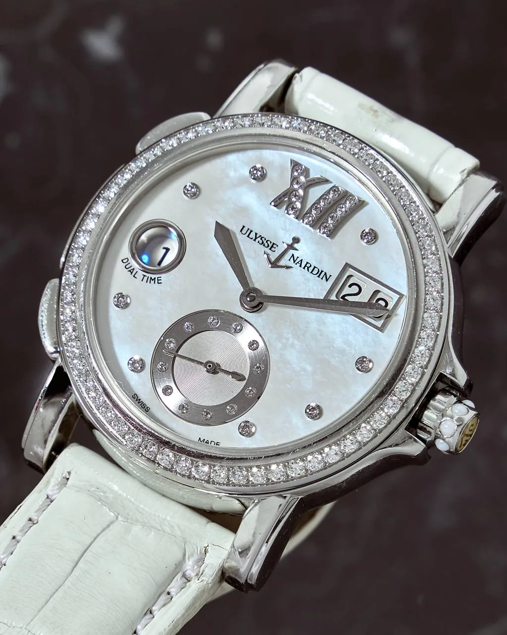 UN Dual Time Lady MoP Diamonds – 3