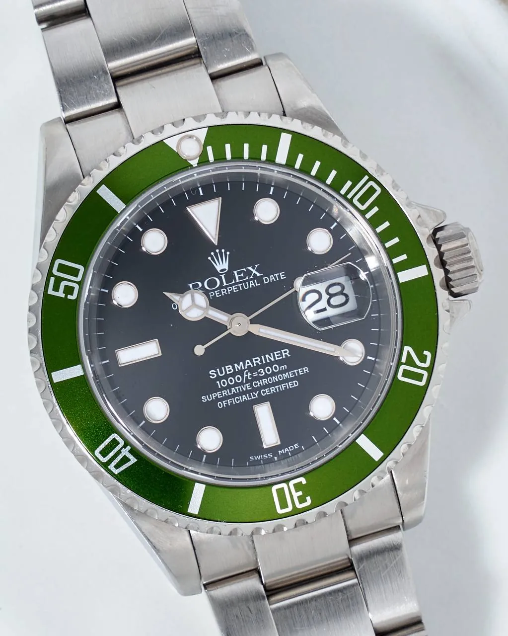 Rolex Submariner Kermit Date 40mm Y Series 16610LV Fat Four MK 2 – 5