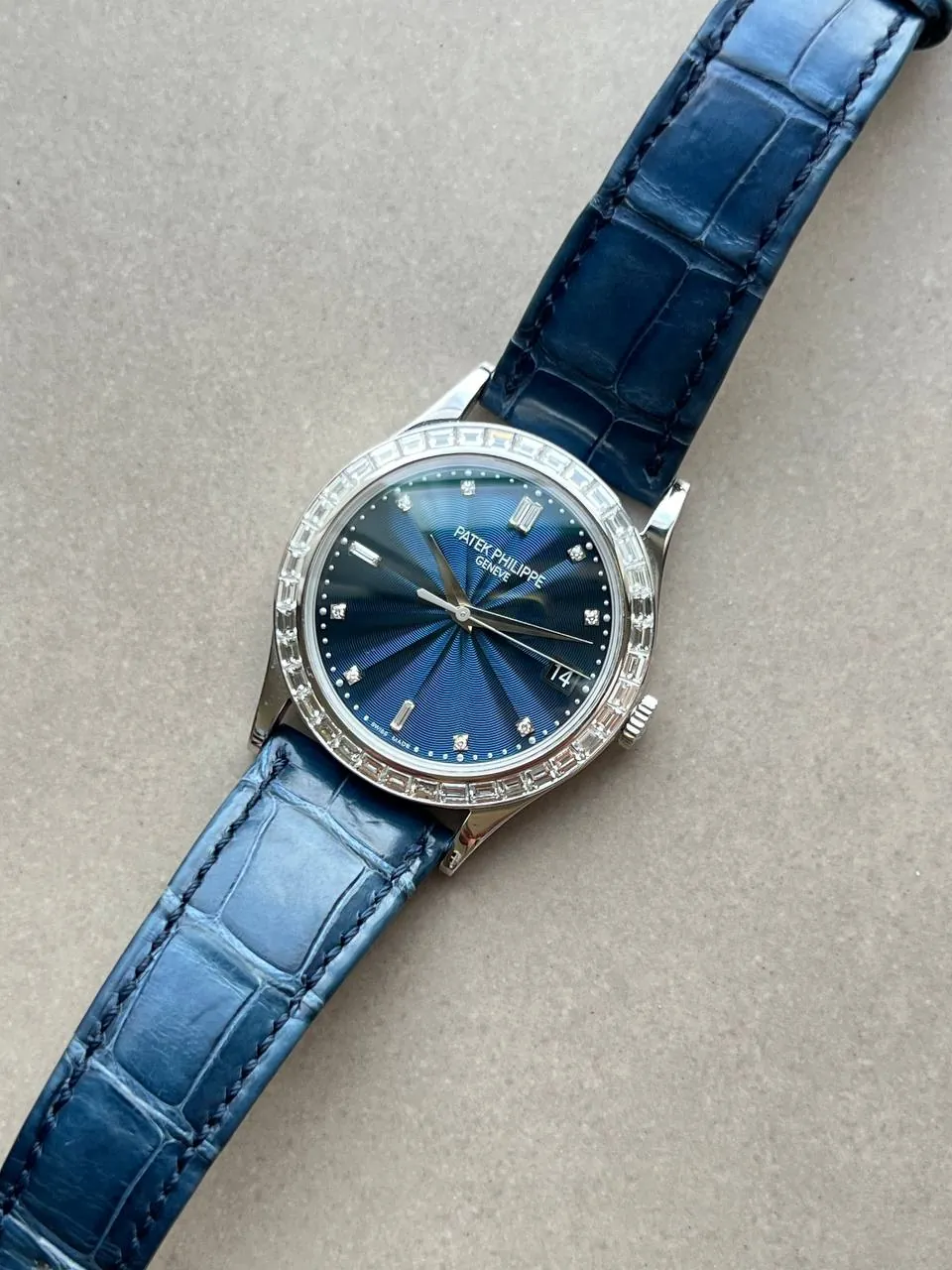 Patek Philippe Calatrava Baguette Diamond Bezel 38 mm 5298 Platinum – 2