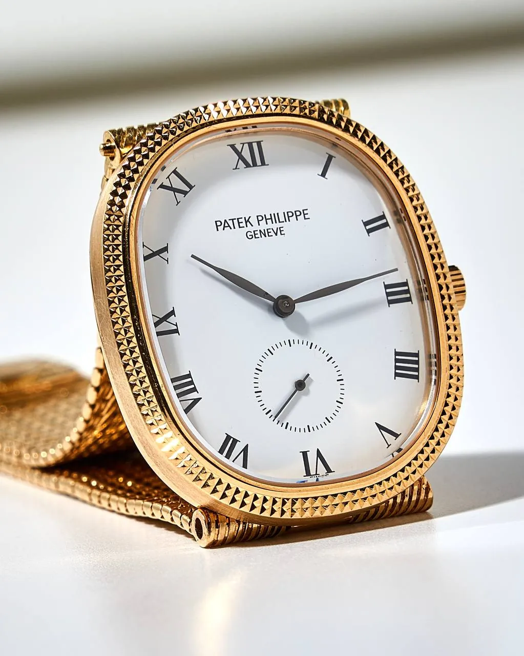 Patek Philippe Golden Ellipse 3987 – 2