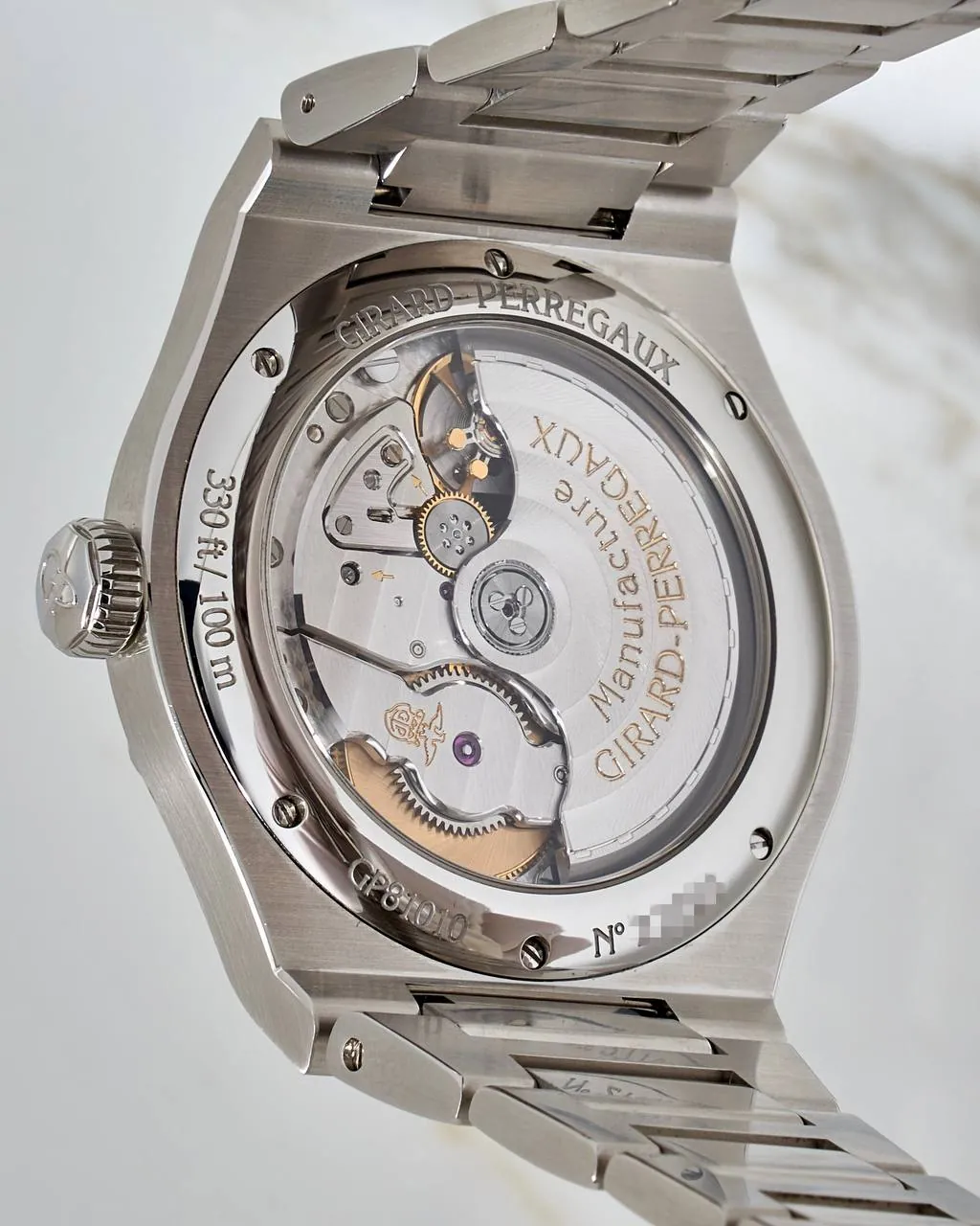 Girard Perregaux Laureato Green Dial 42mm – 7