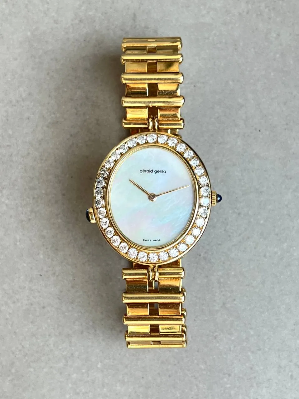 Gerald Genta Ova Minutel Repeater MoP Dial