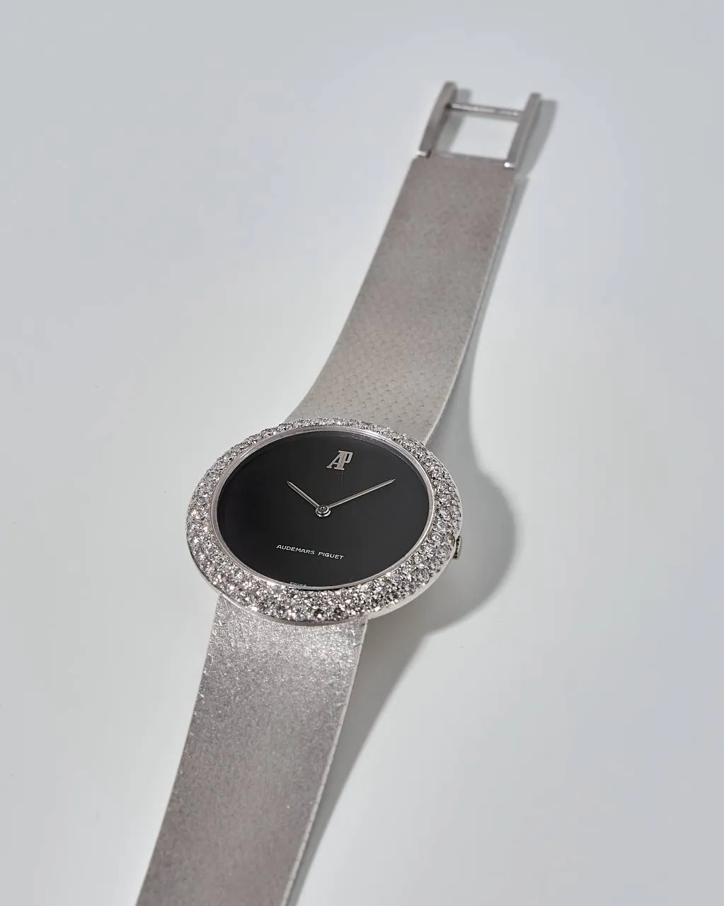 Audemars Piguet Vintage Diamond Bezel White Gold – 10