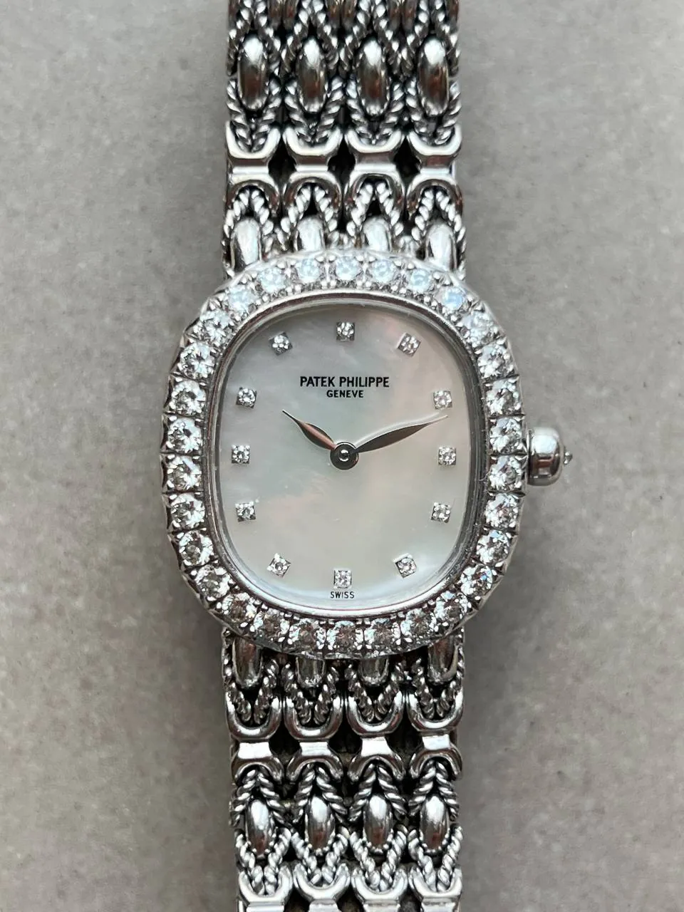 Patek Philippe Ellipse 4941 MOP White Gold Diamond – 2