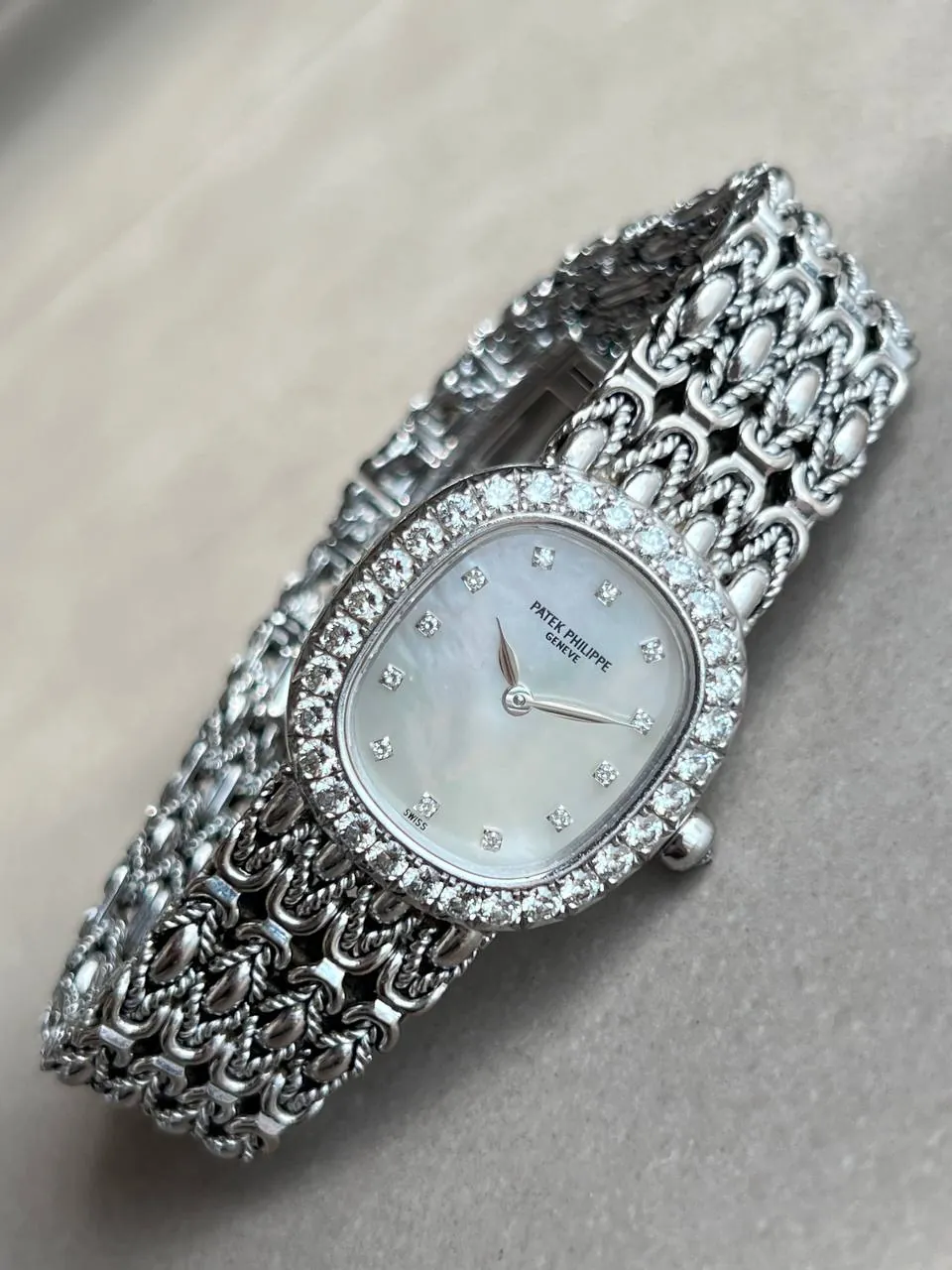 Patek Philippe Ellipse 4941 MOP White Gold Diamond – 9