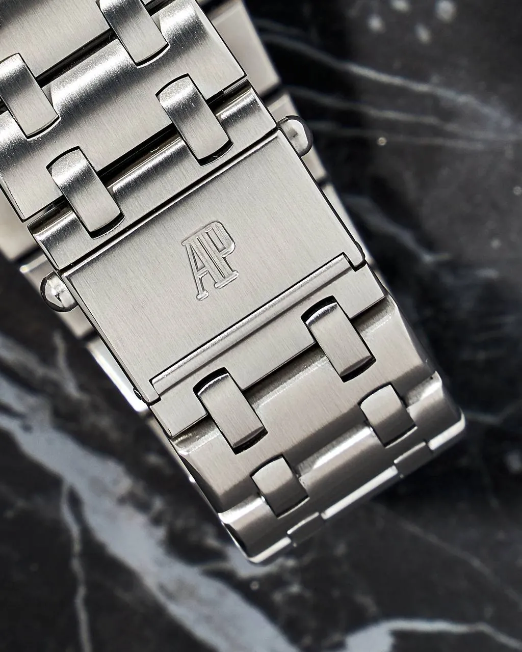Audemars Piguet Royal Oak Offshore Chronograph 25721 – 5