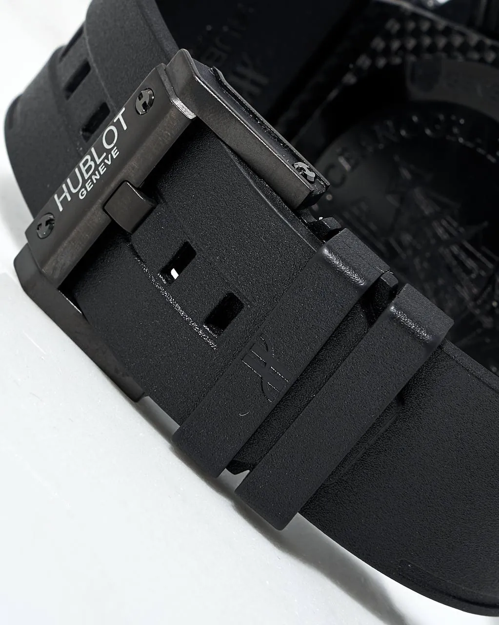 Hublot King Power Oceanographic 4000 Carbon – 4