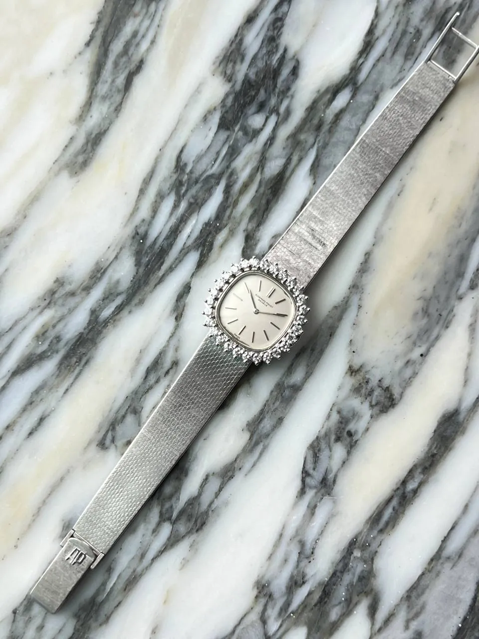 Audemars Piguet Vintage White Gold Diamond Bezel – 3