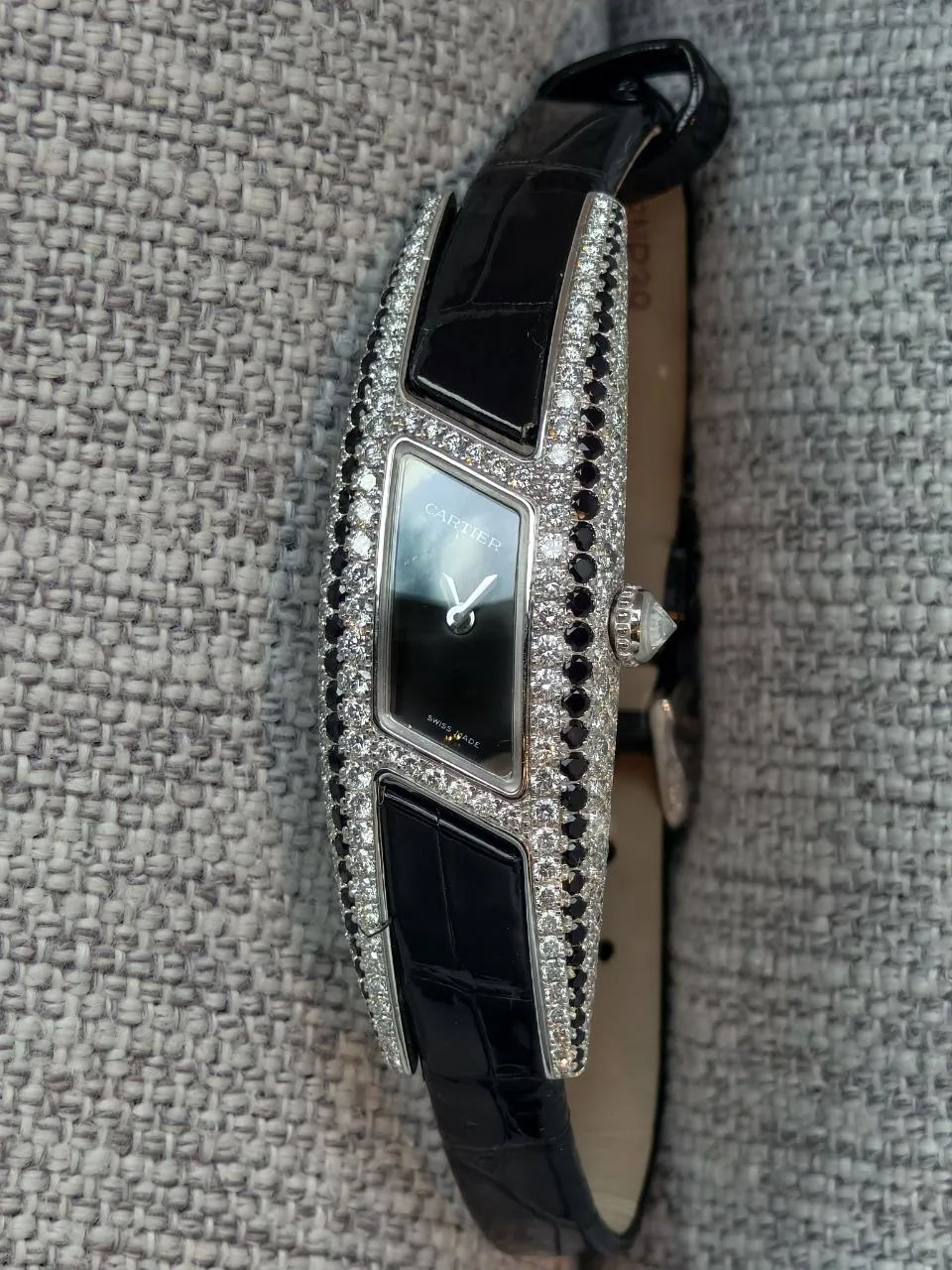 Cartier Himalia Special Privee Edition Black and White Diamonds White Gold 2571 – 4