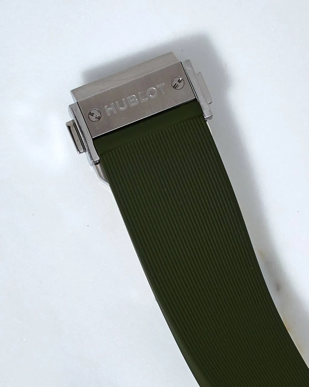 Hublot Classic Fusion Green Titanium 42mm – 6