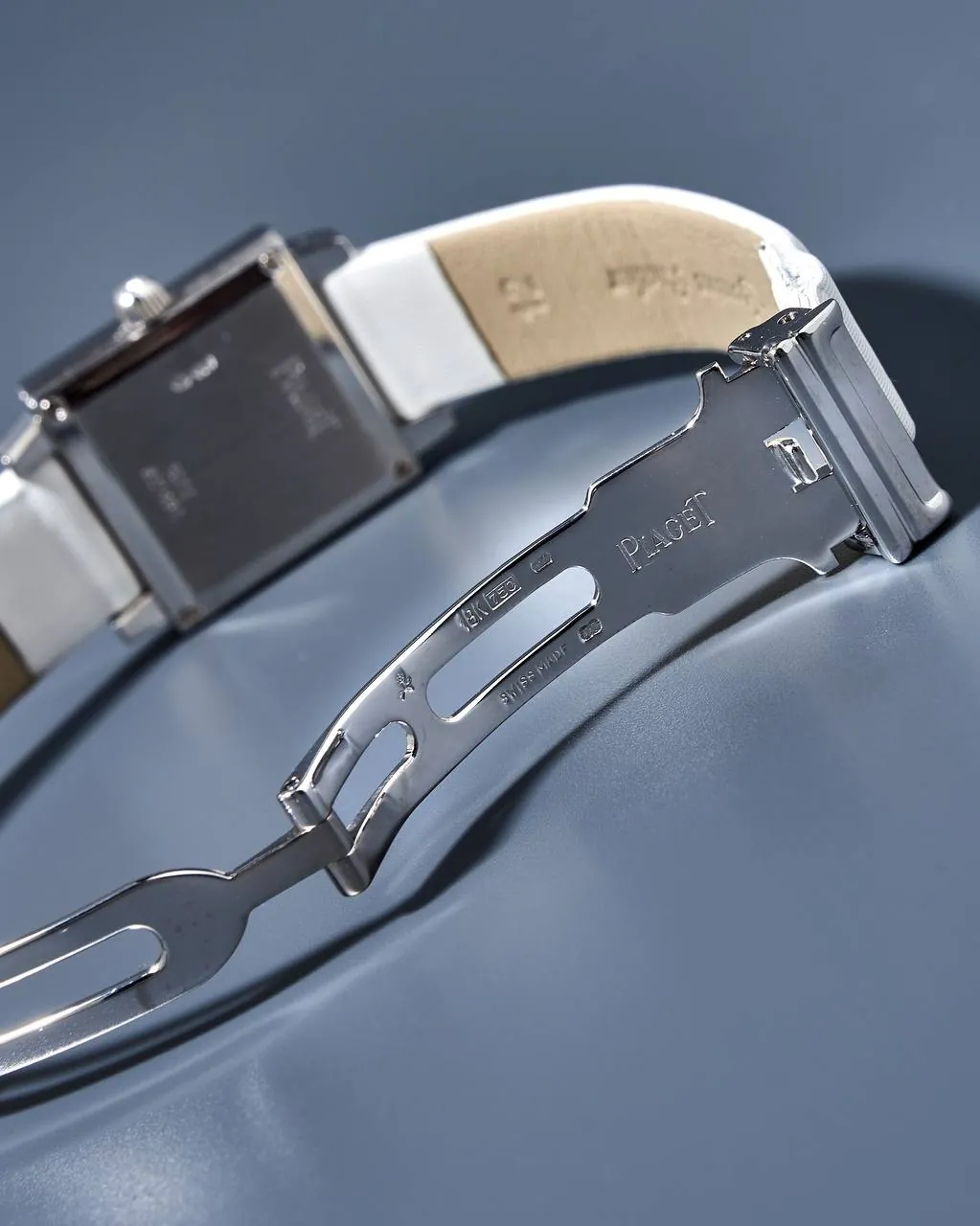 Piaget Pave Diamond Dial White Gold and Sapphire Bezel 5072 – 6