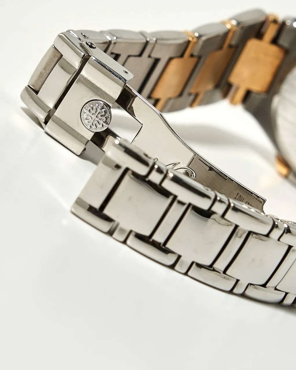 Patek Philippe Nautilus 4700 Aftermarket Diamond – 6