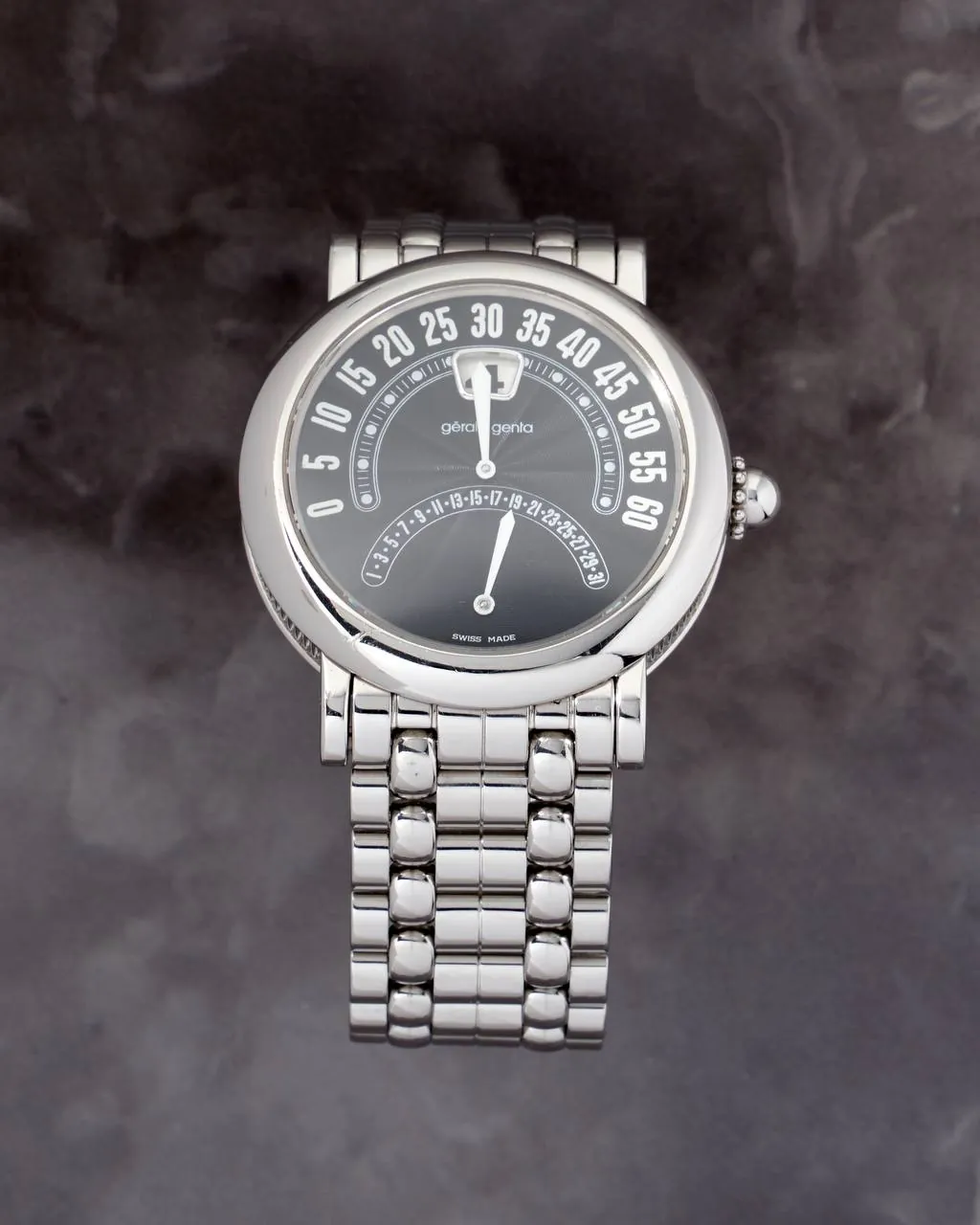 Gérald Genta Biretro Jump Hour – 10