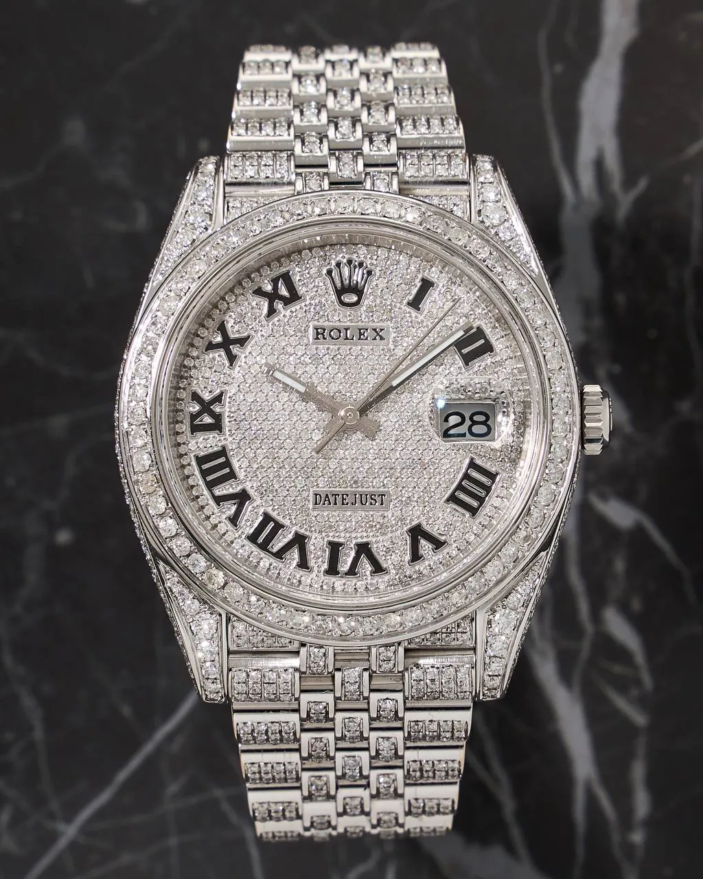 Rolex Oyster Datejust 41mm Diamonds Rush 126300 – 12