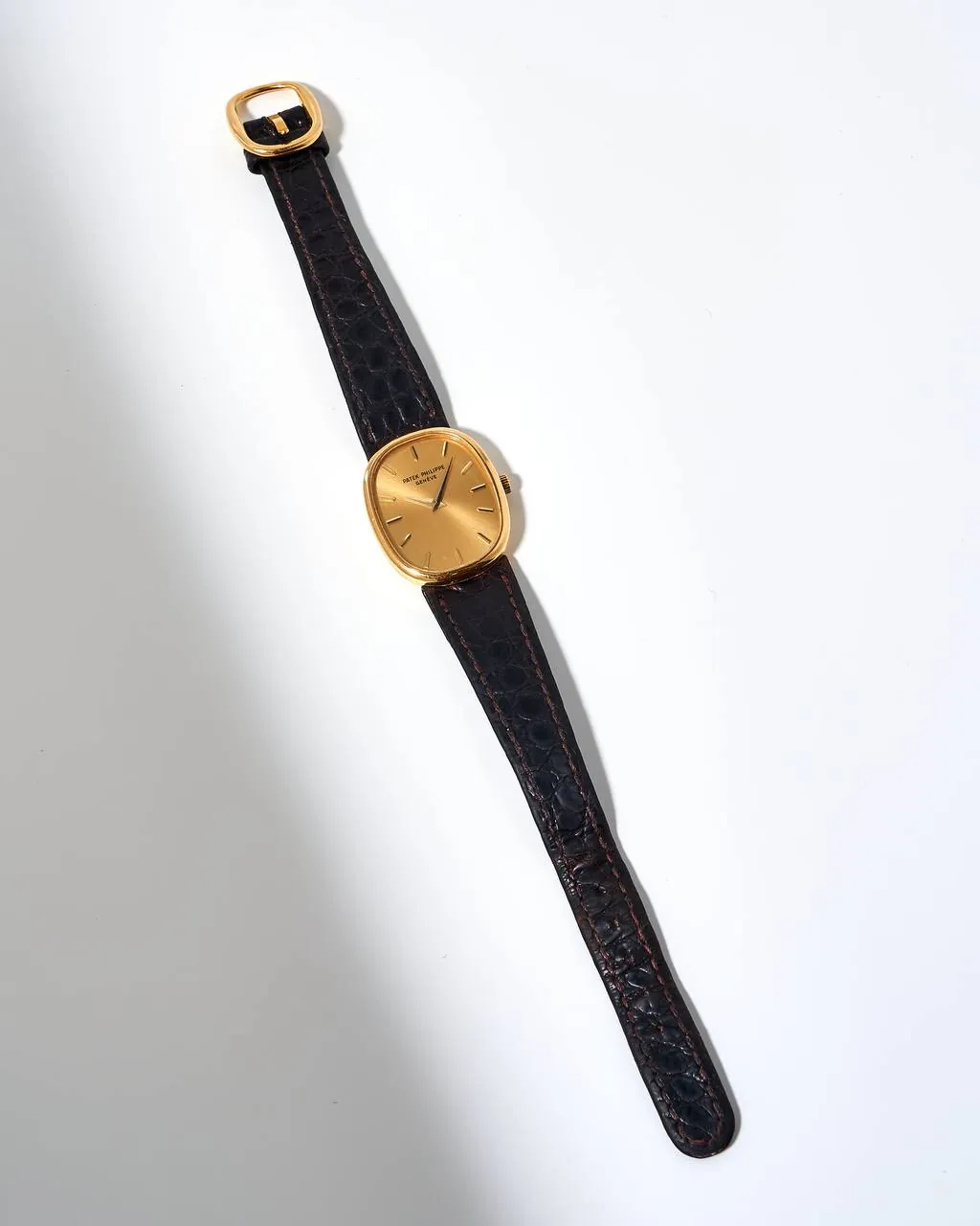 Patek Philippe Golden Ellipse 4226 – 8