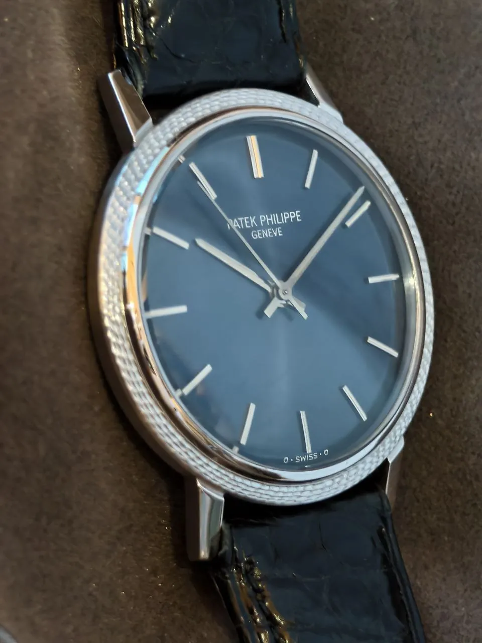 Patek Philippe Calatrava Blue Dial White Gold 3563 – 2