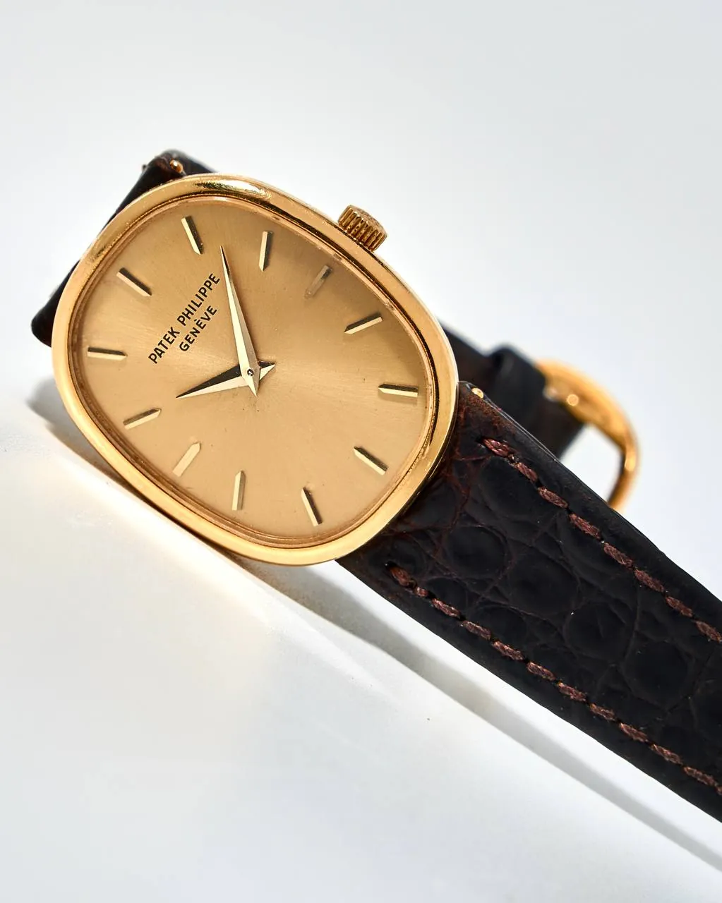 Patek Philippe Golden Ellipse 4226 – 7