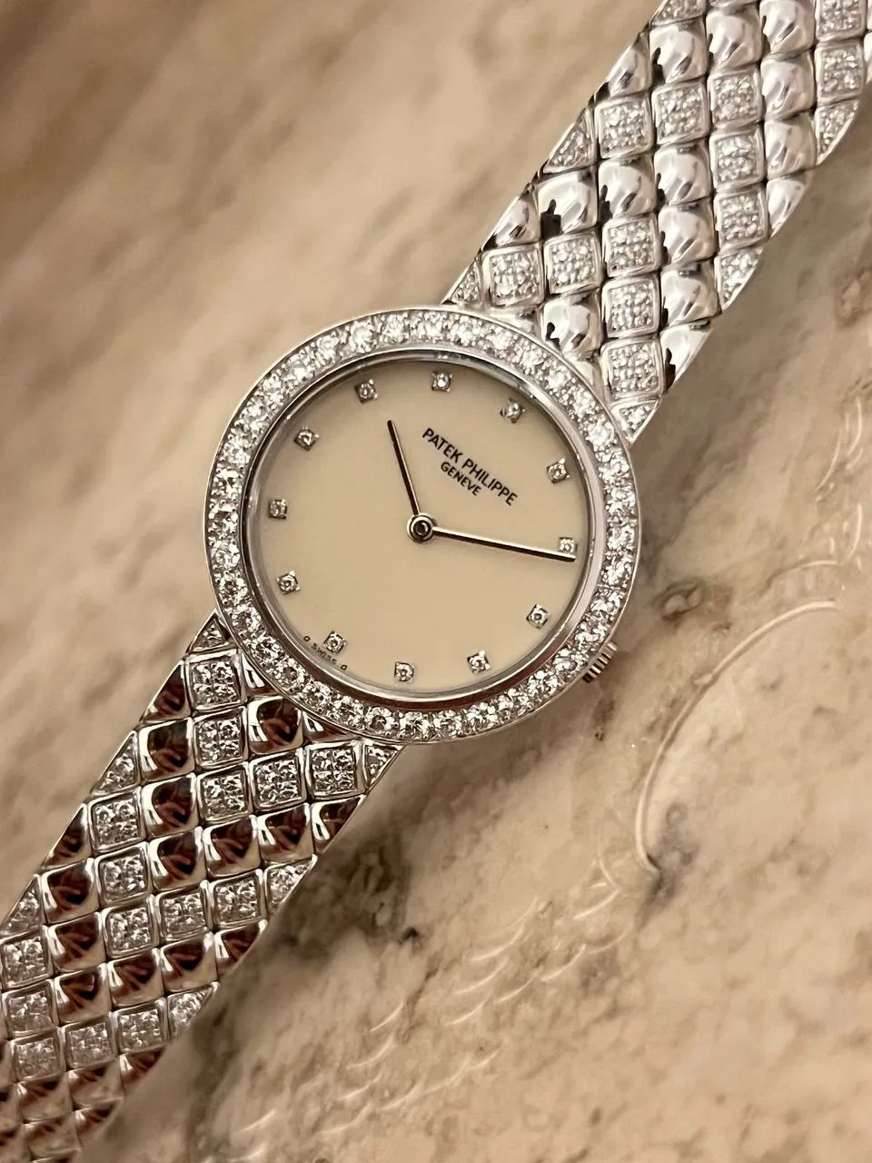 Patek Philippe Calatrava Lady White Gold Diamond Set 4820 – 3